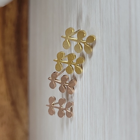 Sprig Stud Earrings, choice of color - Picture 6 of 6